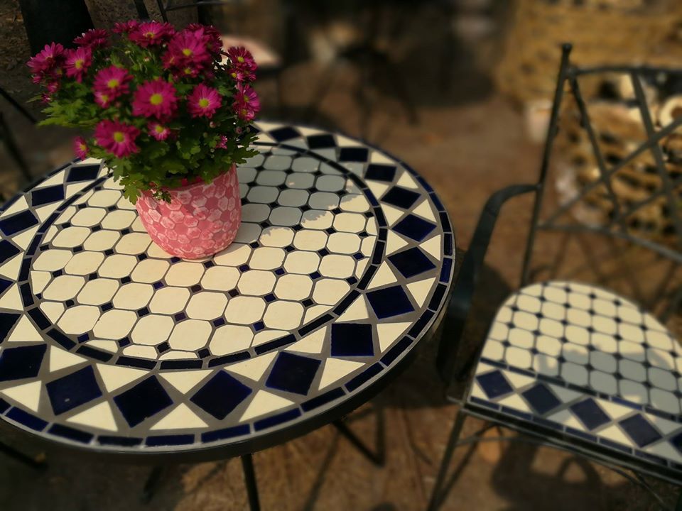 Mosaic hiện đại, mặt bàn gốm tròn, hoa văn số 1