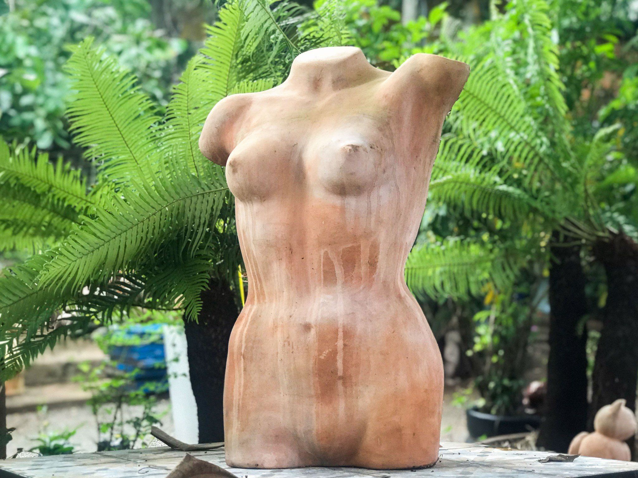 Tượng bán thân nữ R51xC71 cm