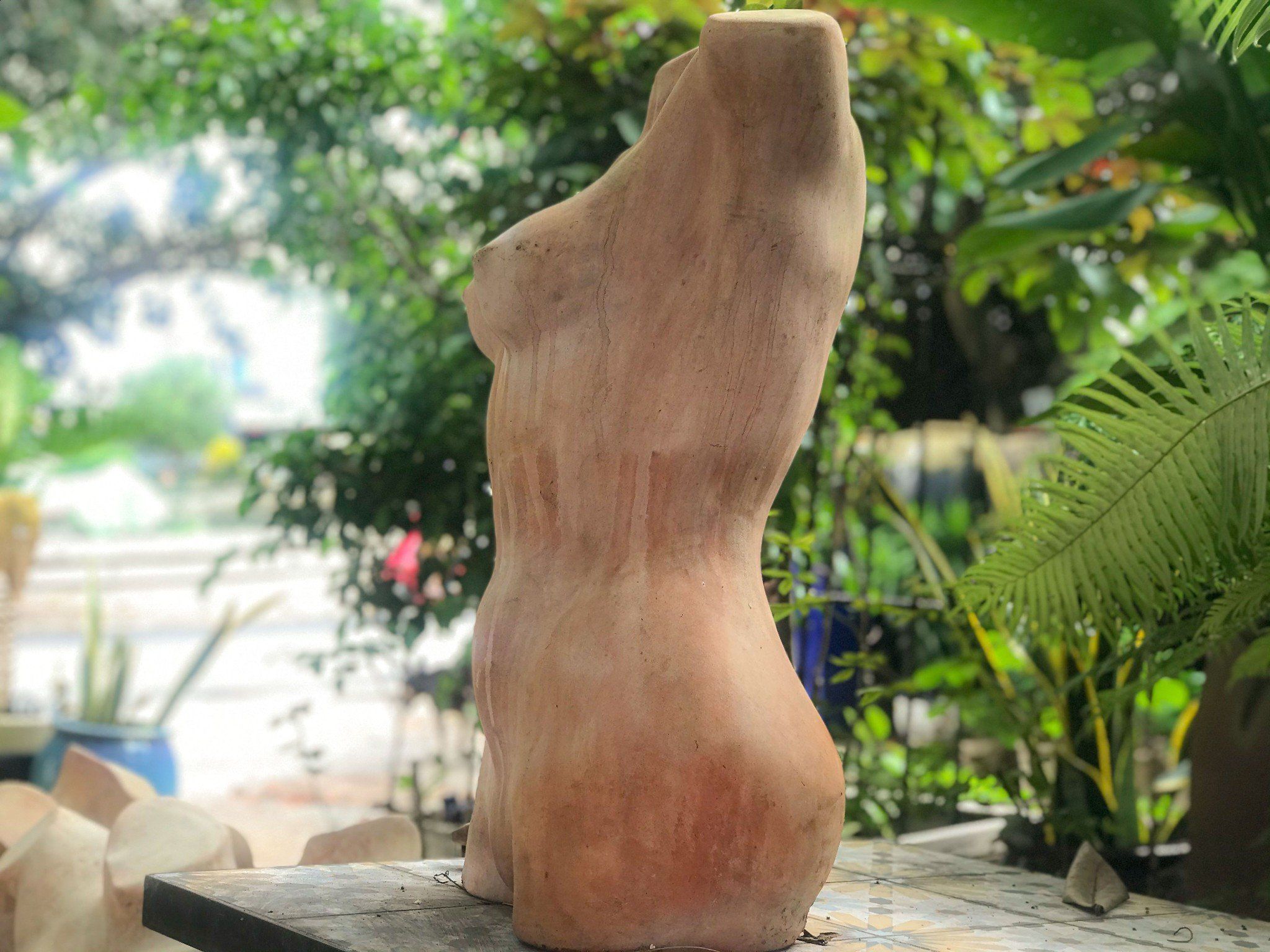 Tượng bán thân nữ R51xC71 cm
