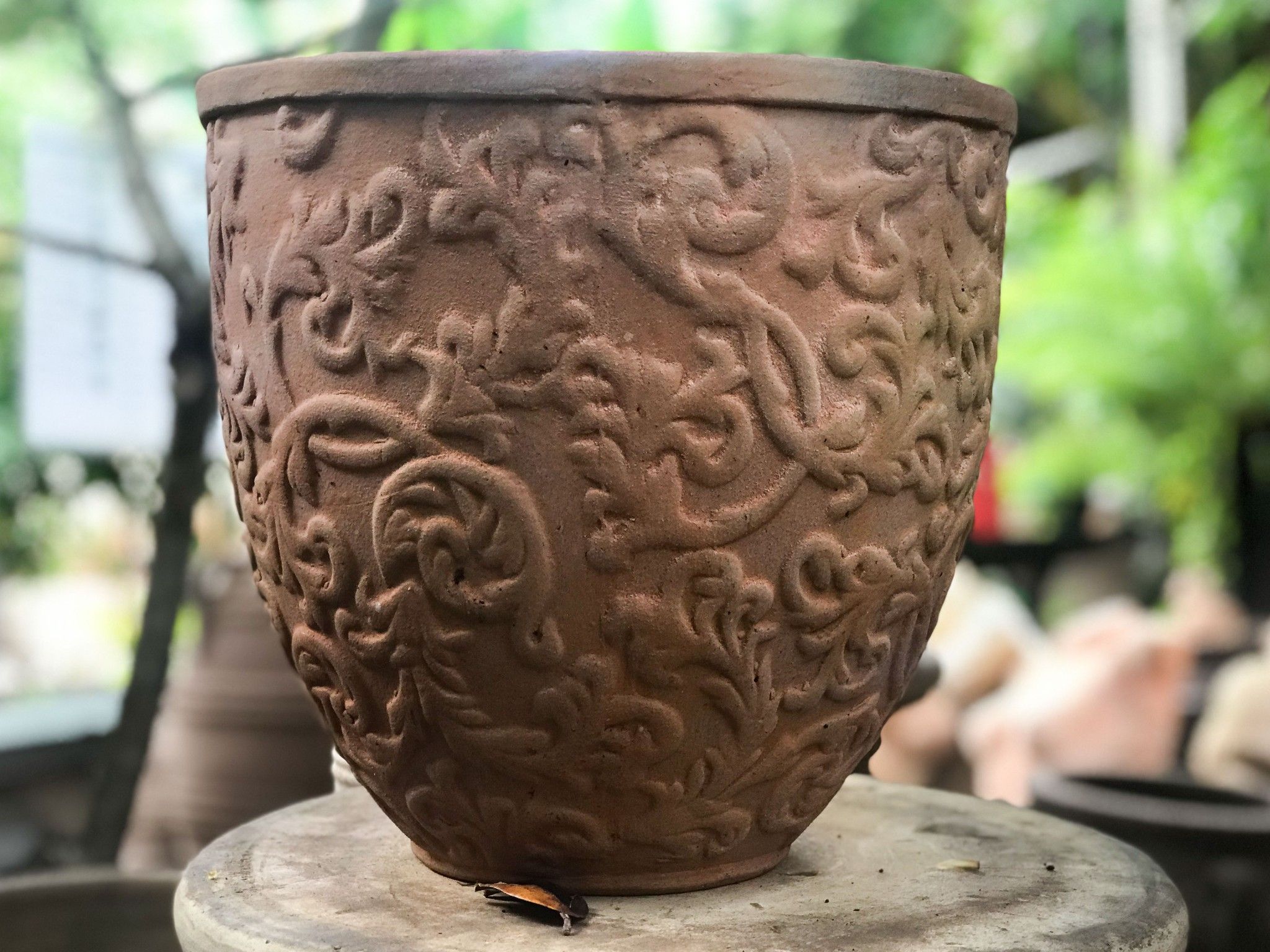 Chậu tròn cao dây lá trung, R40xC38 cm