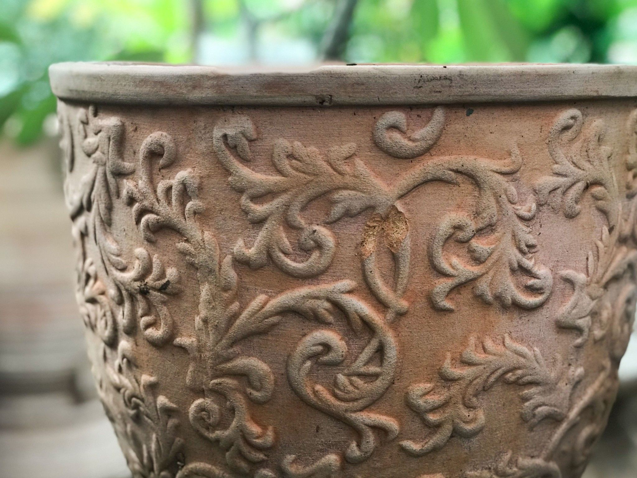 Chậu tròn cao dây lá nhỏ, R30xC29 cm