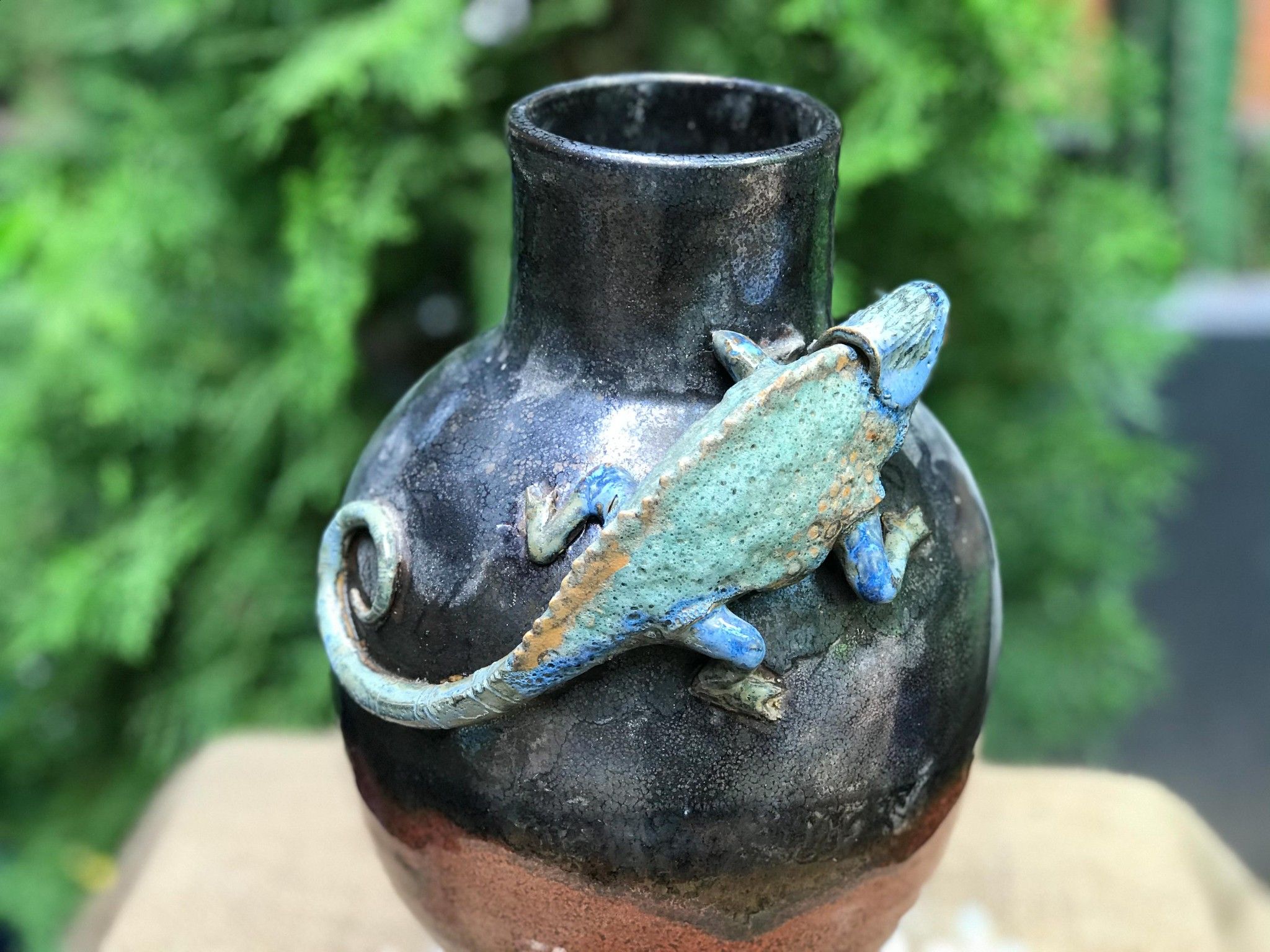 Bình đắp nổi kỳ nhông, C35 cm