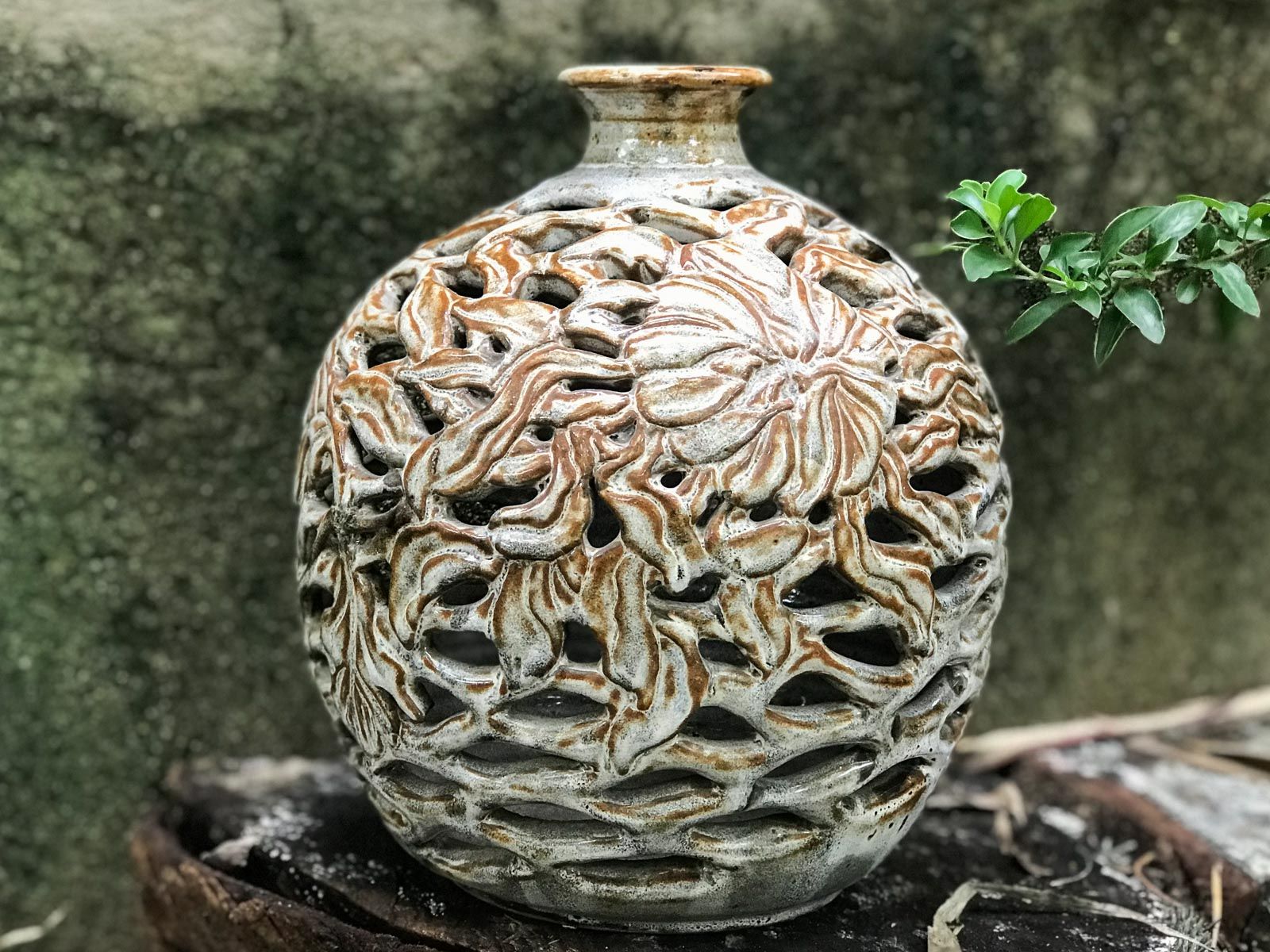 Bình vuốt tay lọng bầu cổ ngắn, gốm thủ công Nam Bộ, H22 cm