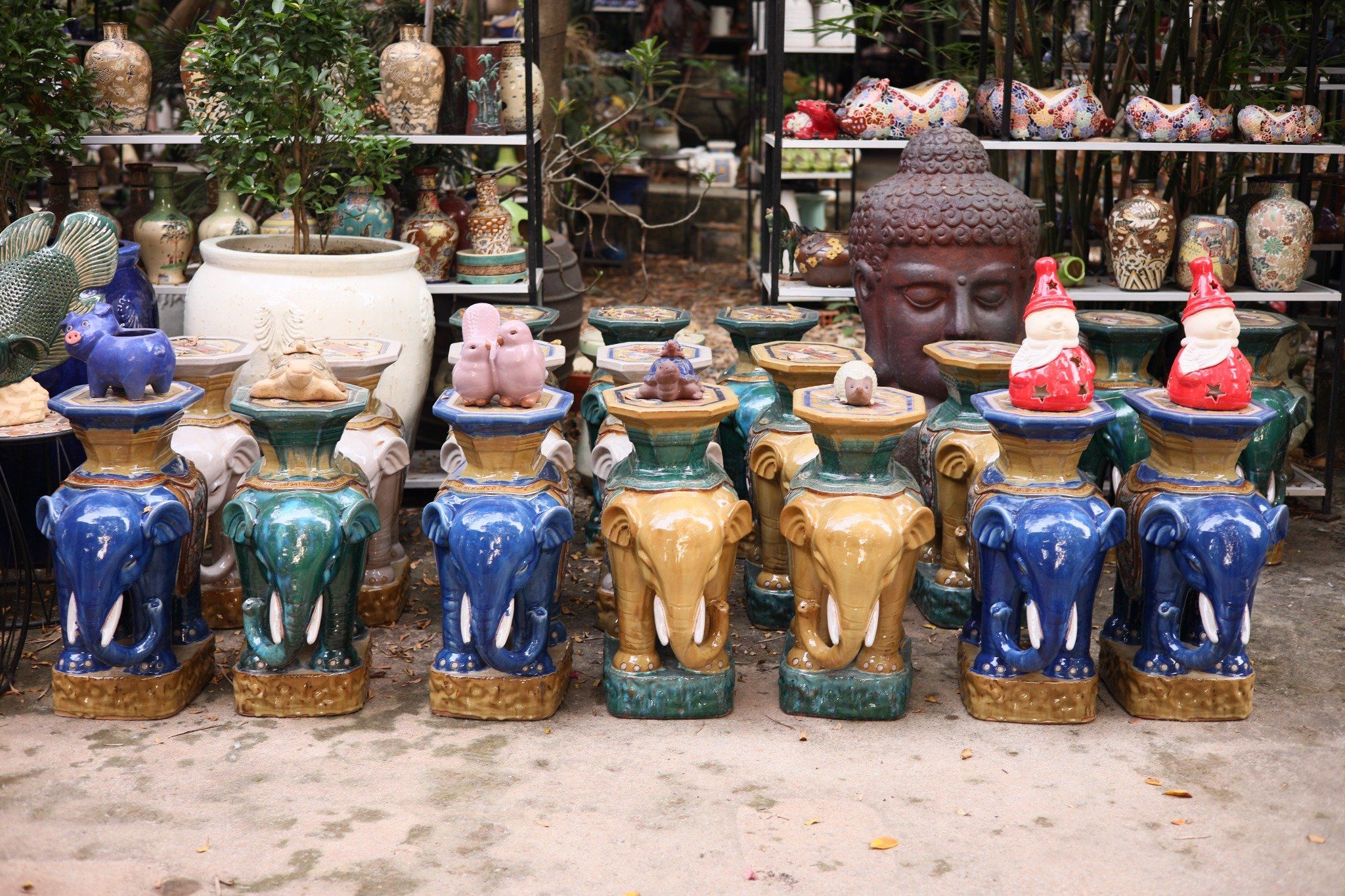 Đôn voi truyền thống, đôn voi trọc, gốm Nam Bộ, gợi nhớ ký ức, nhiều màu sắc, H60xR50cm