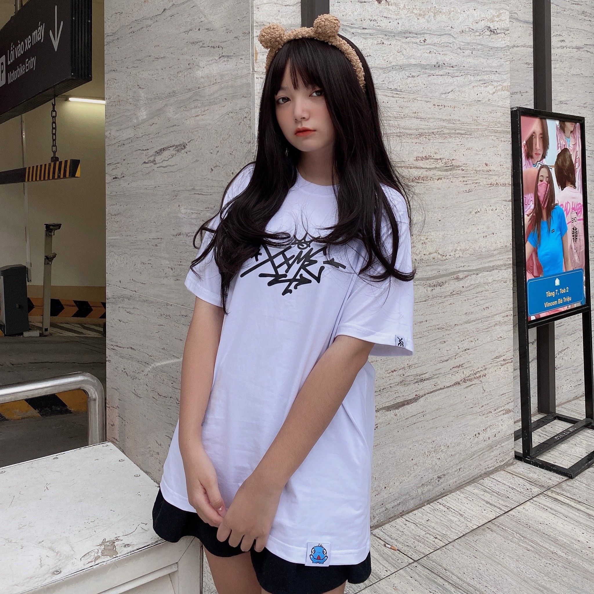 Big Icon Tee - White
