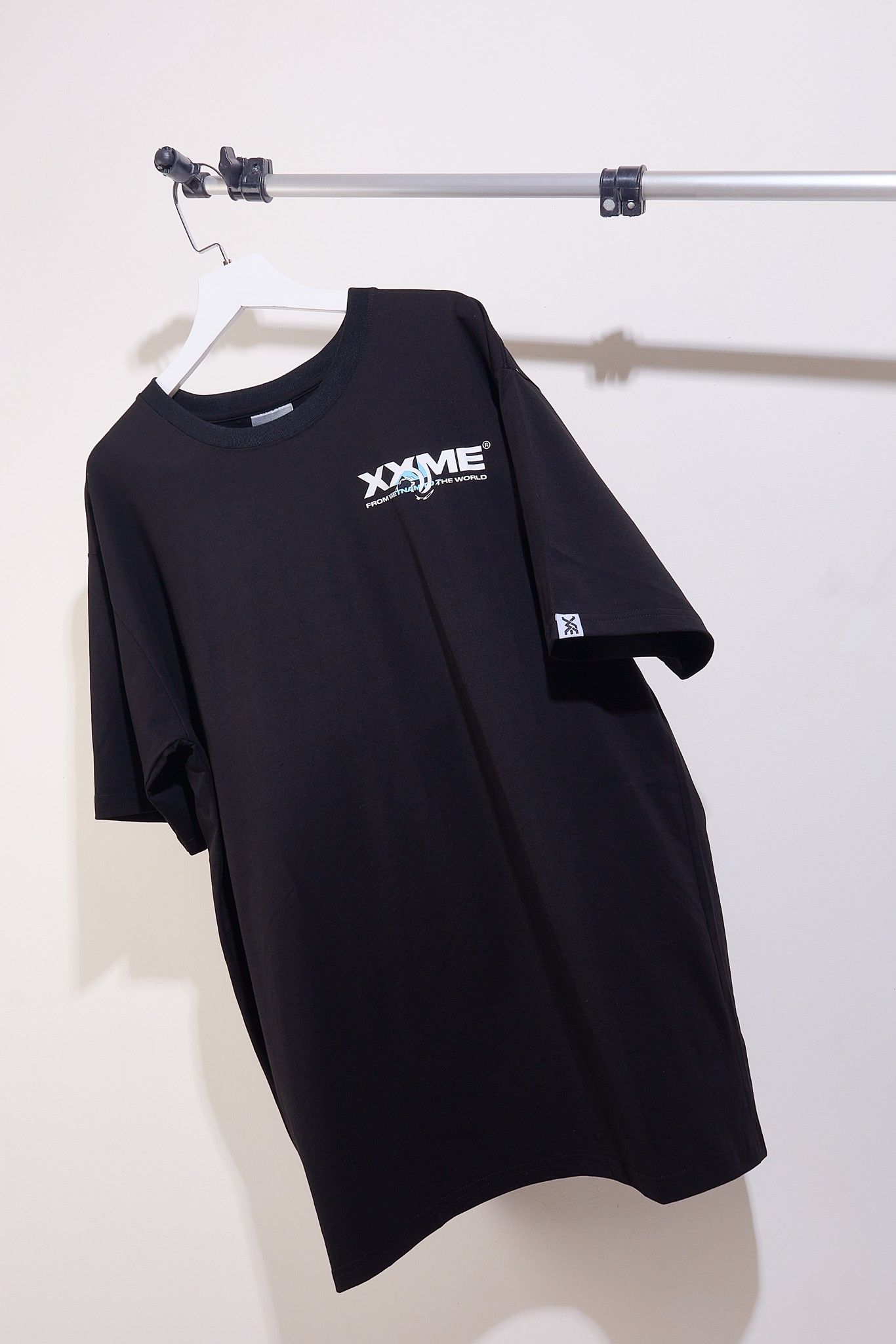 Twist Logo Tshirt - Black