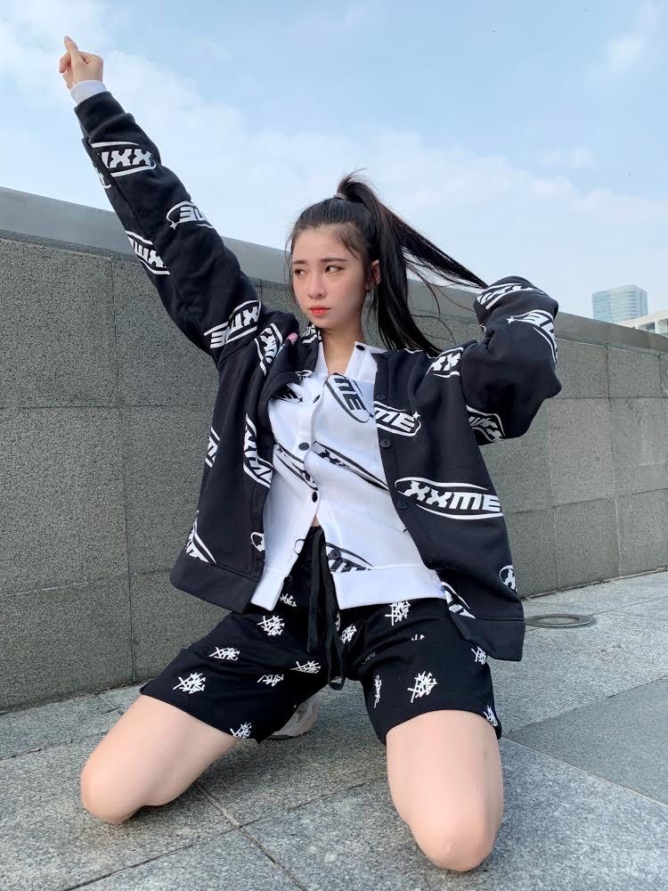 Icon Shorts - Black