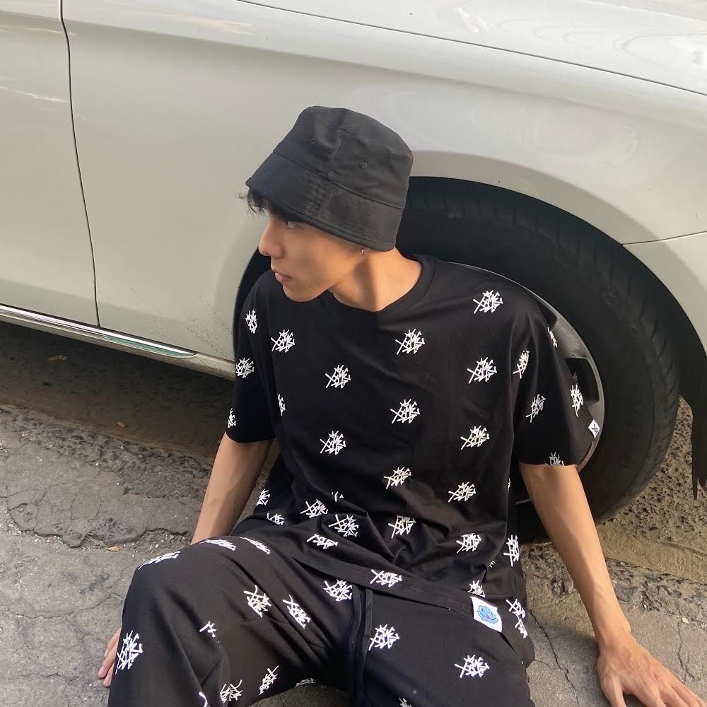 Icon Pattern Tee - Black