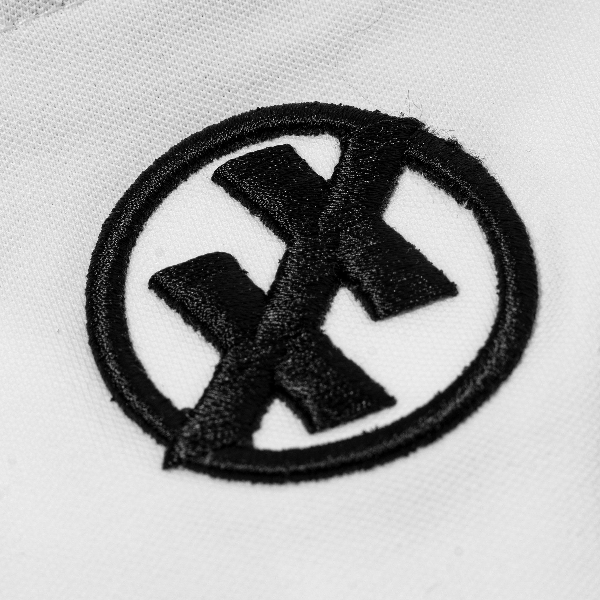 Áo Thun Cổ Trụ XXME - White