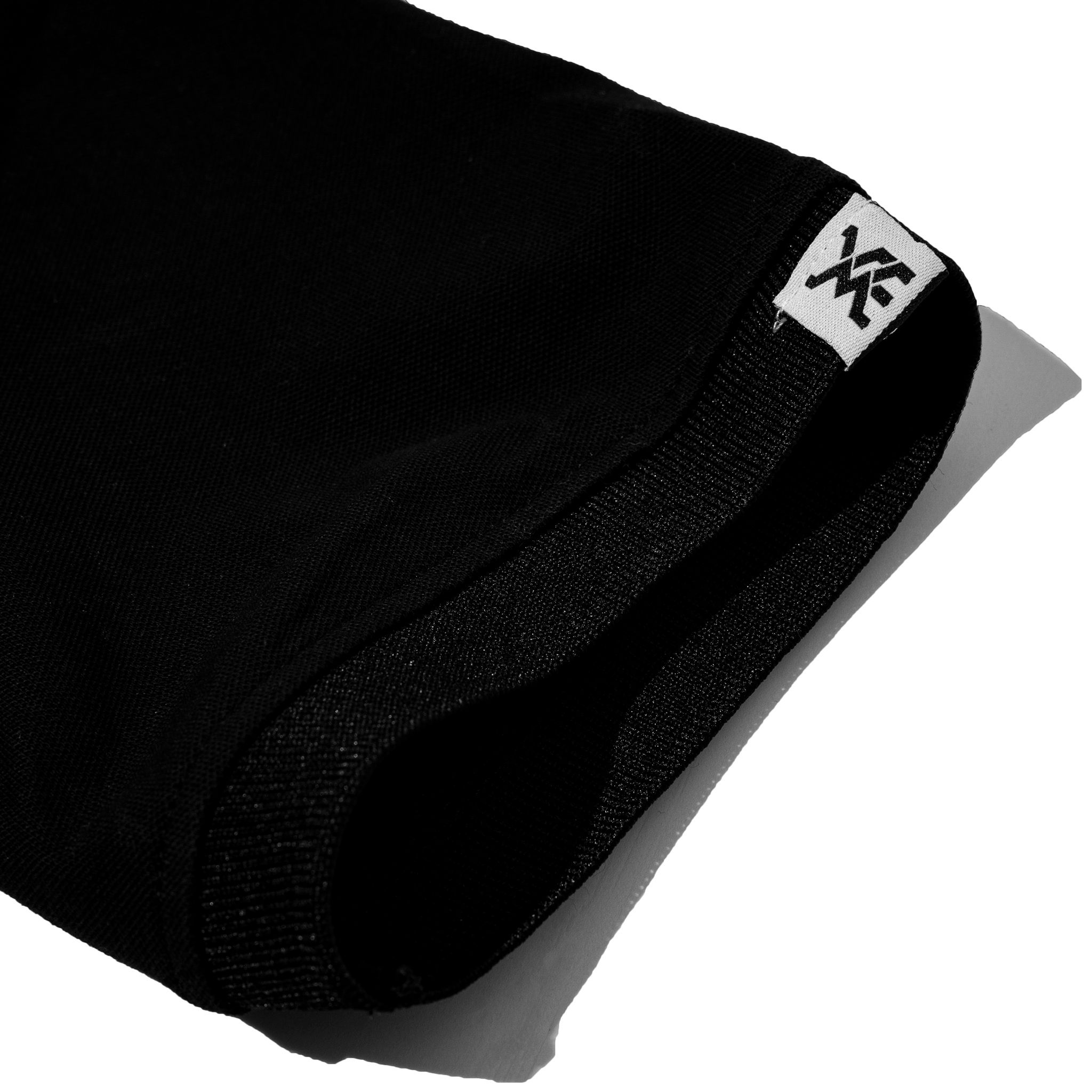 Áo Thun Cổ Trụ XXME - Black