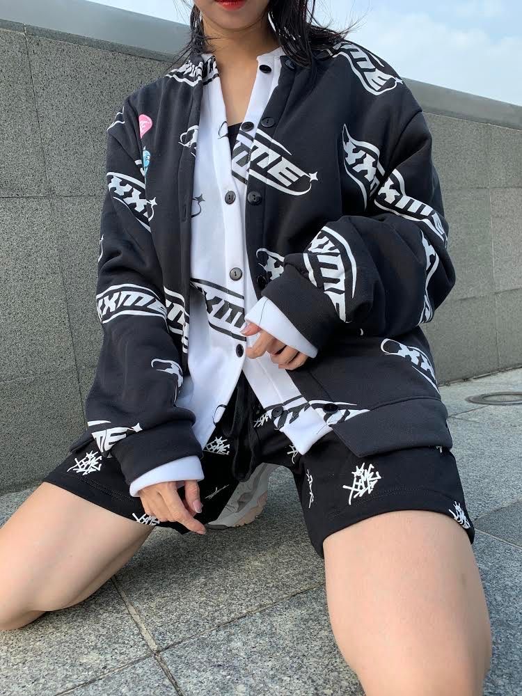 Icon Shorts - Black