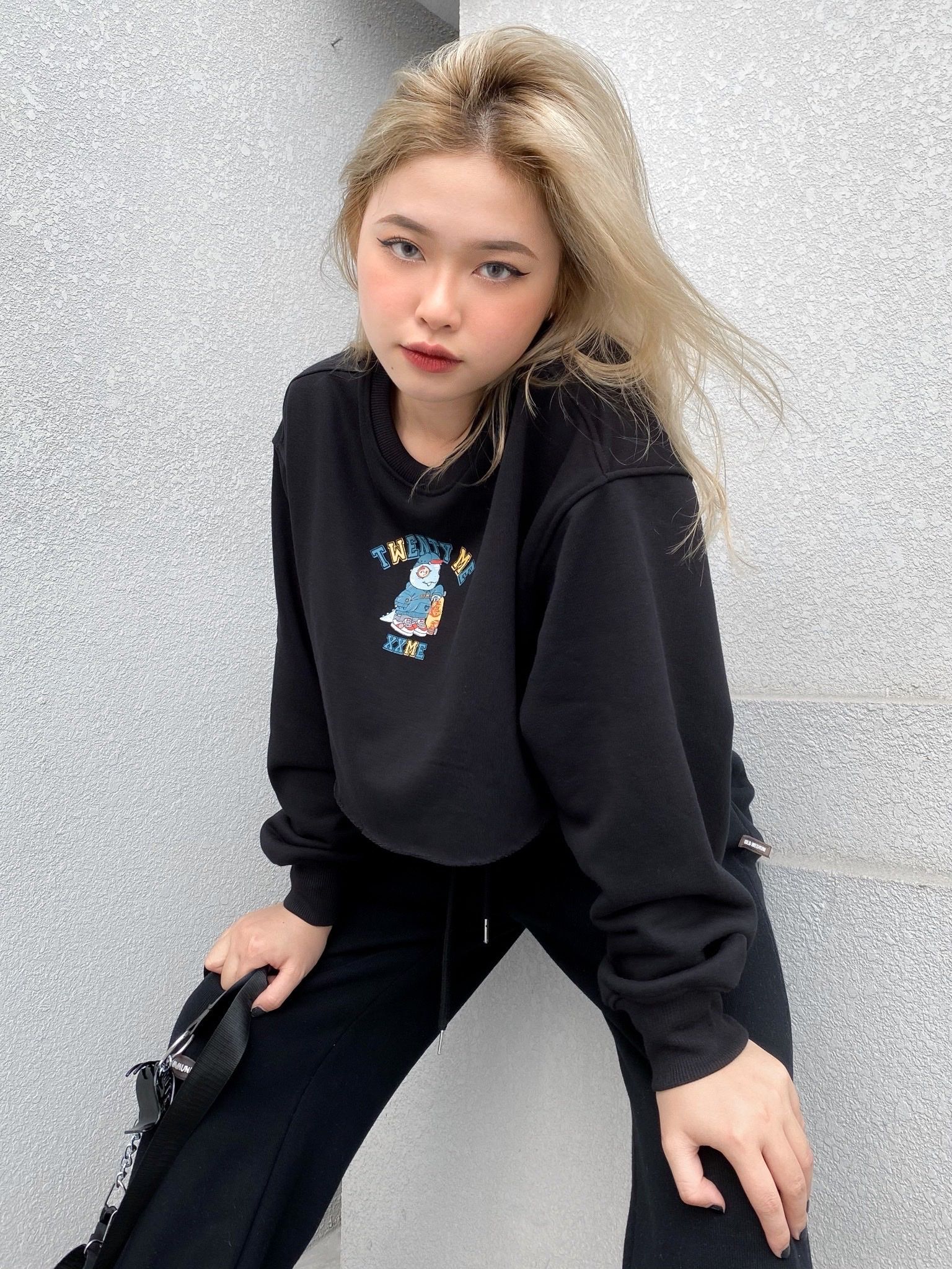 Áo Croptop Academy - Black
