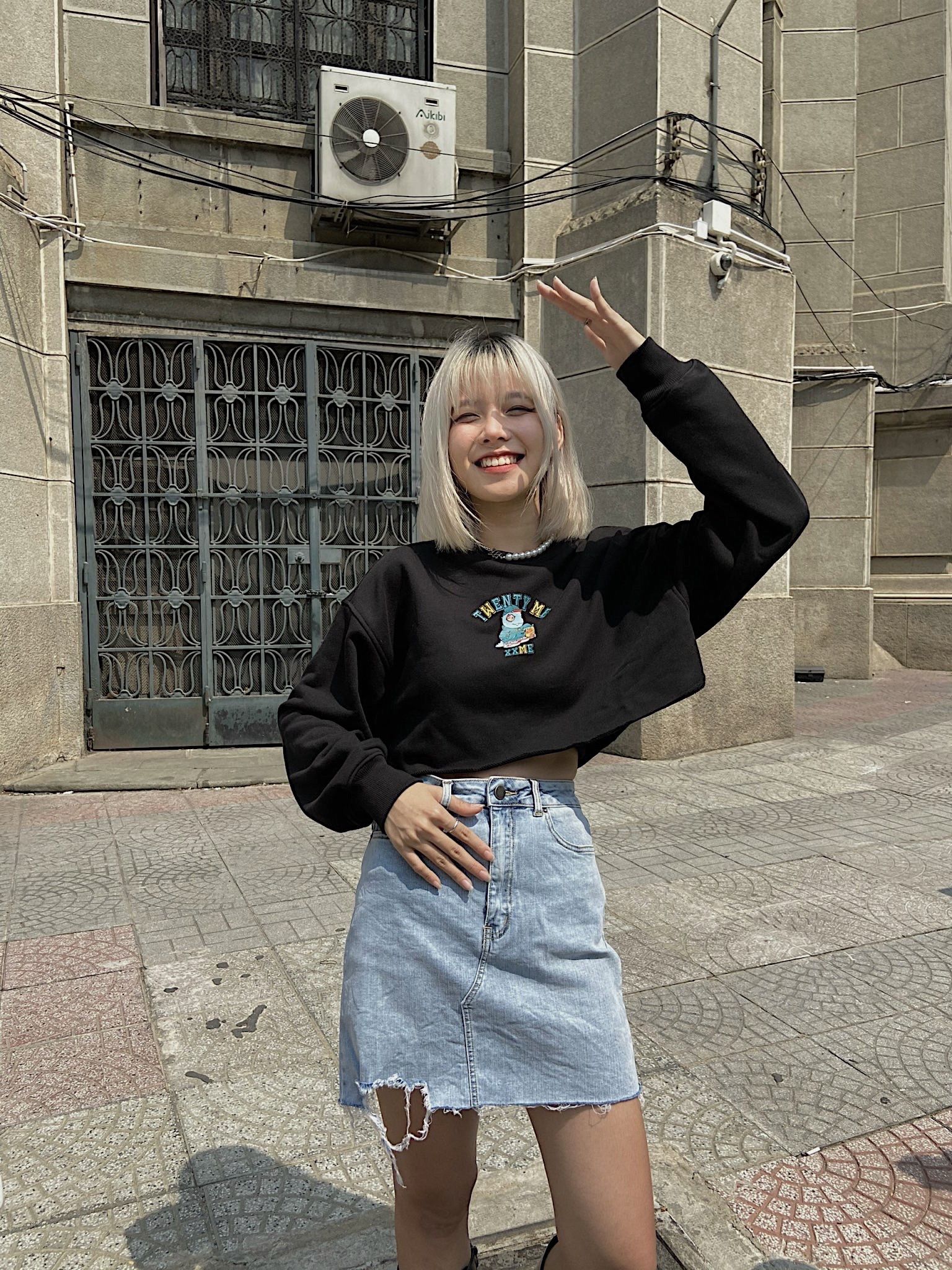  Áo Croptop Academy - Black 