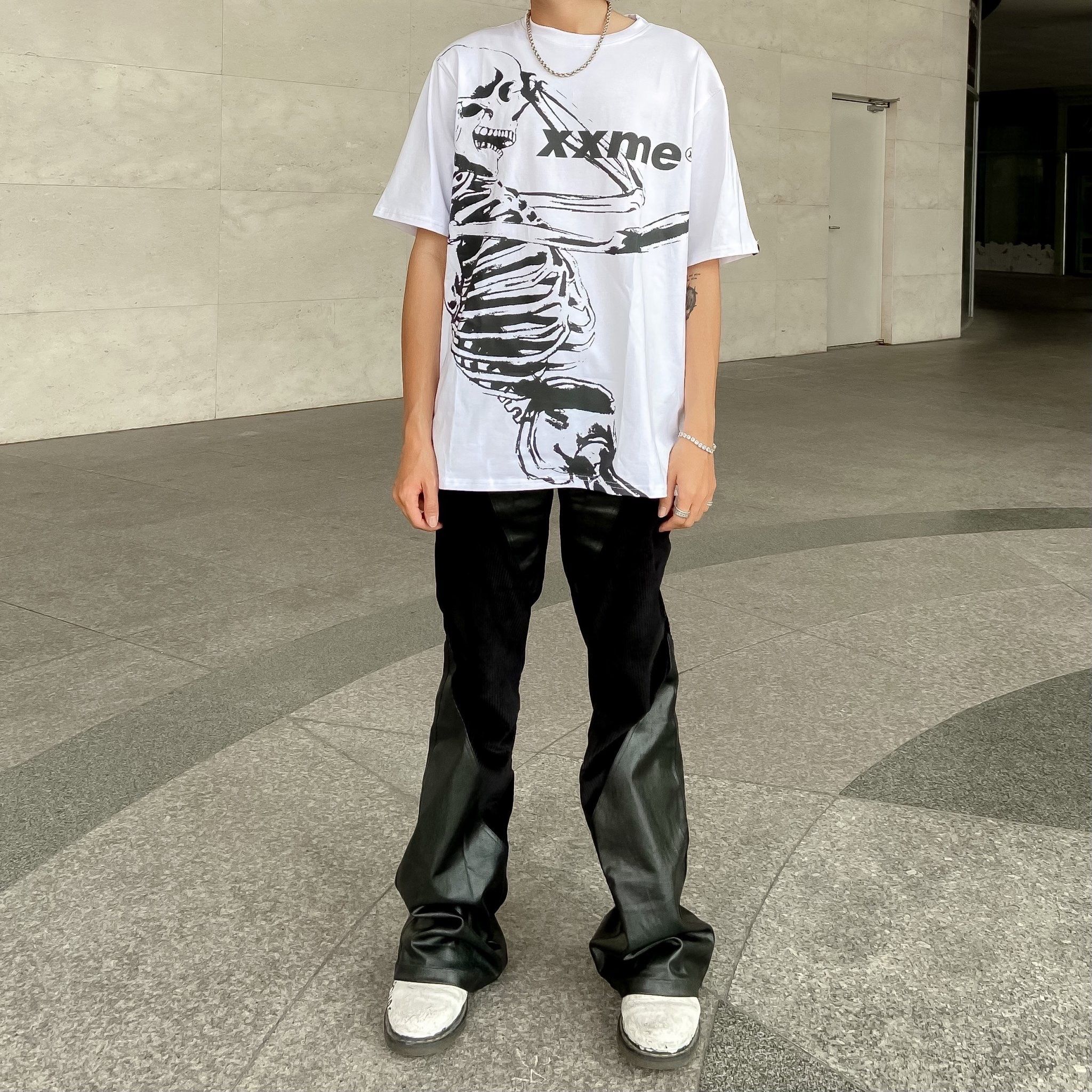 Áo Thun Spooky - White