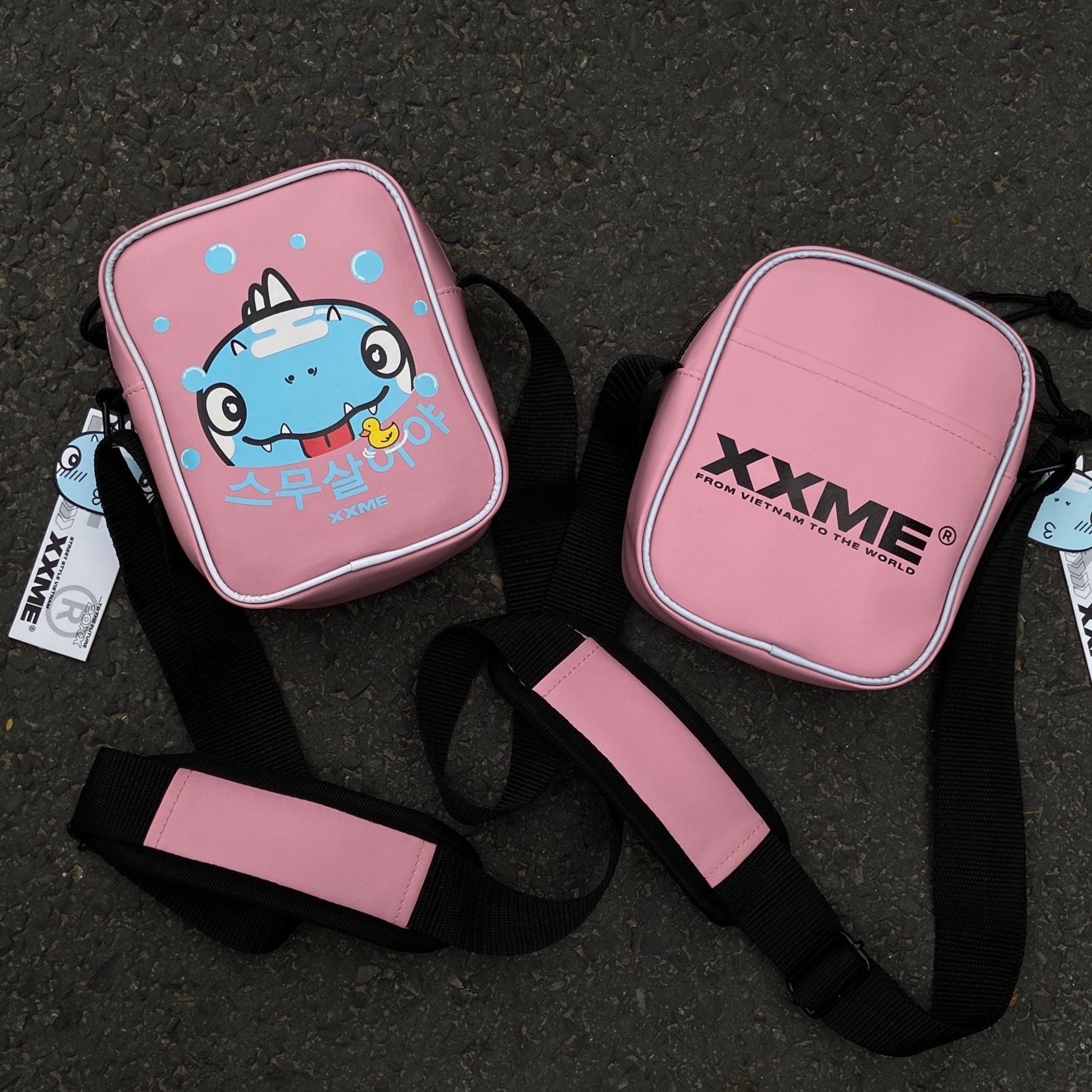 RAWR in bath Shoulder Bag - Pink