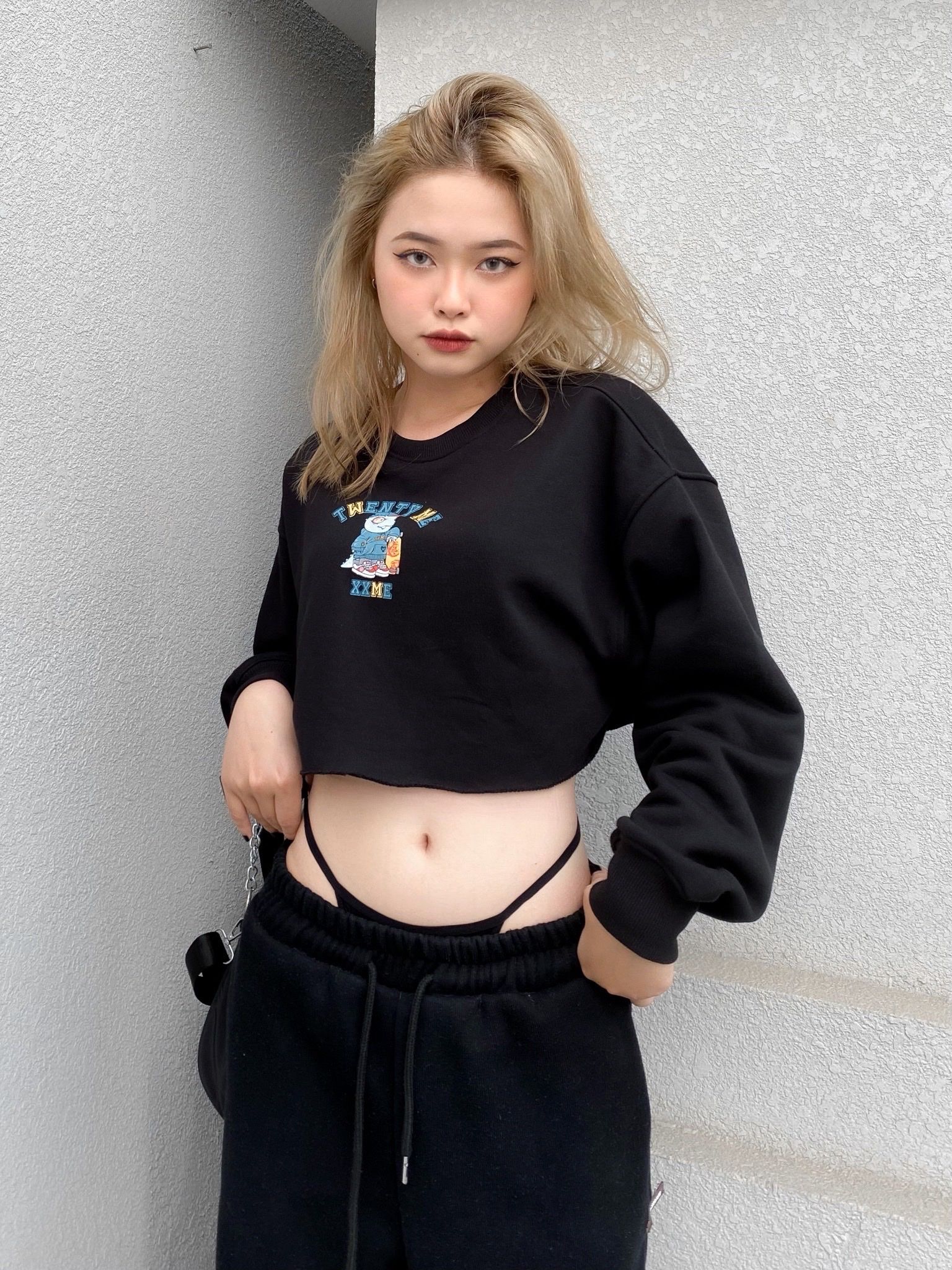 Áo Croptop Academy - Black