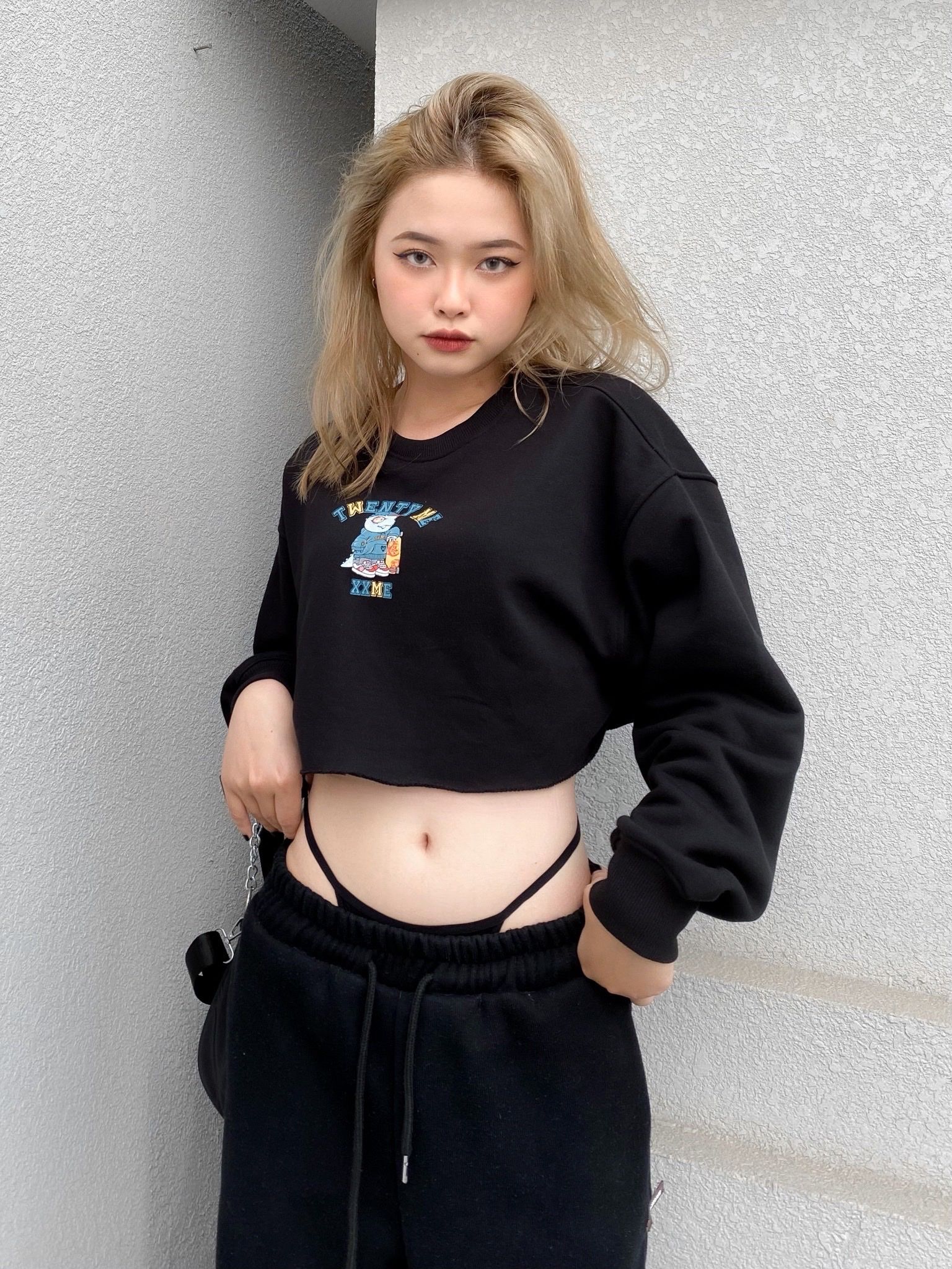  Áo Croptop Academy - Black 