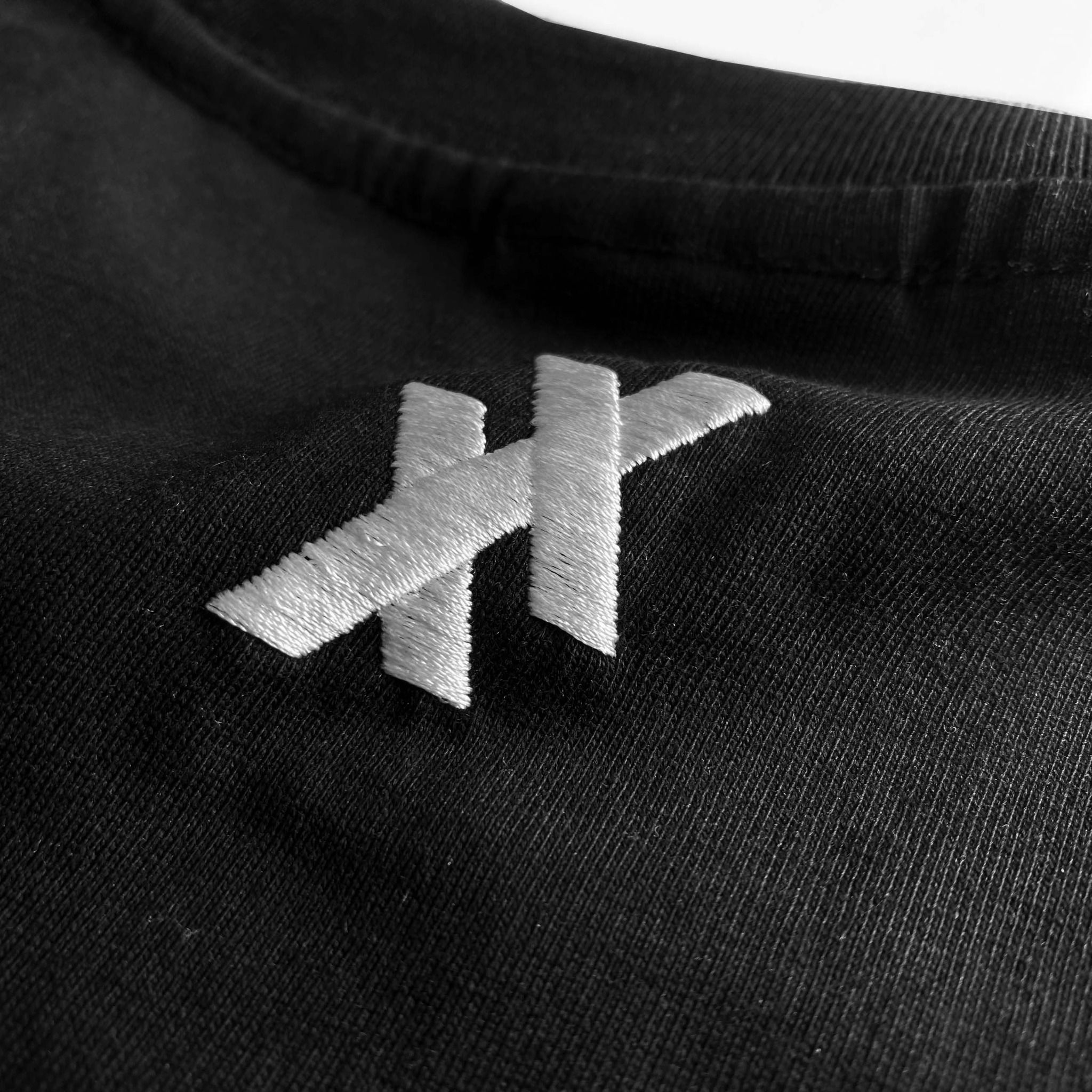 Áo Thun Daily – Black