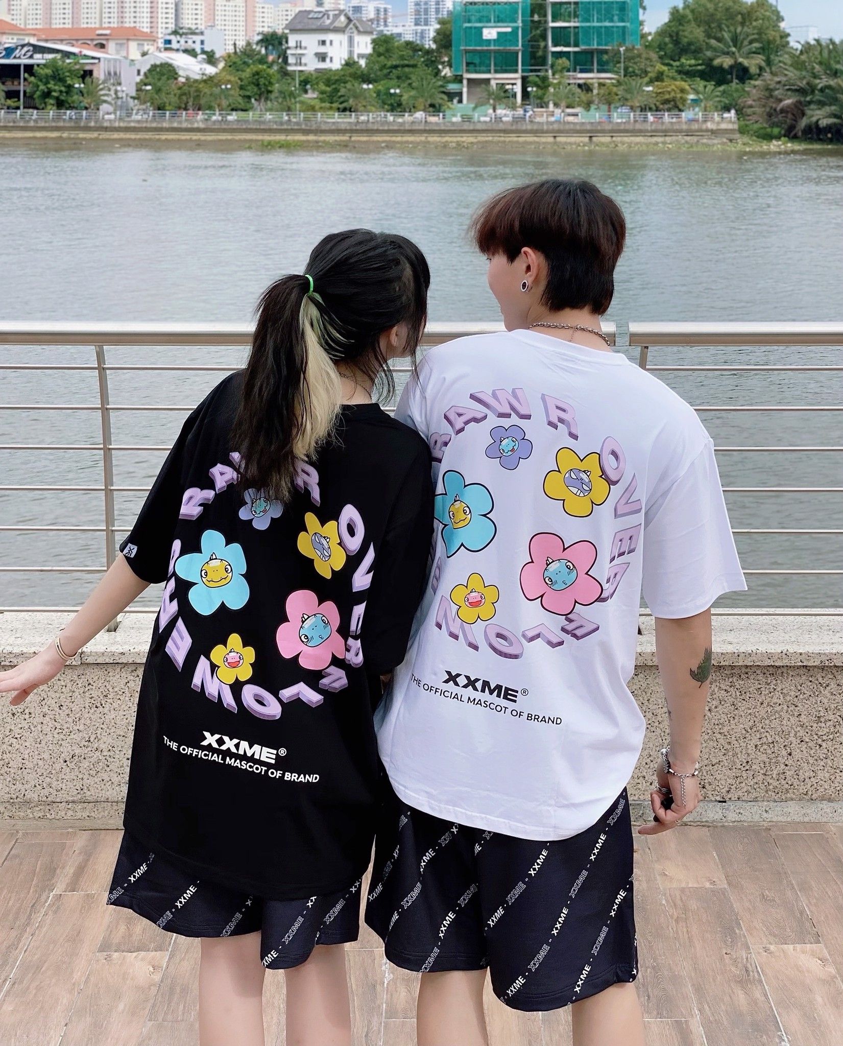 Áo Thun Rawr Over Flower Tshirt - White