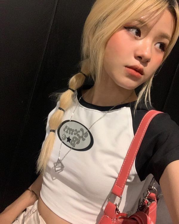 Áo Raglan Croptop XXME Bae - White