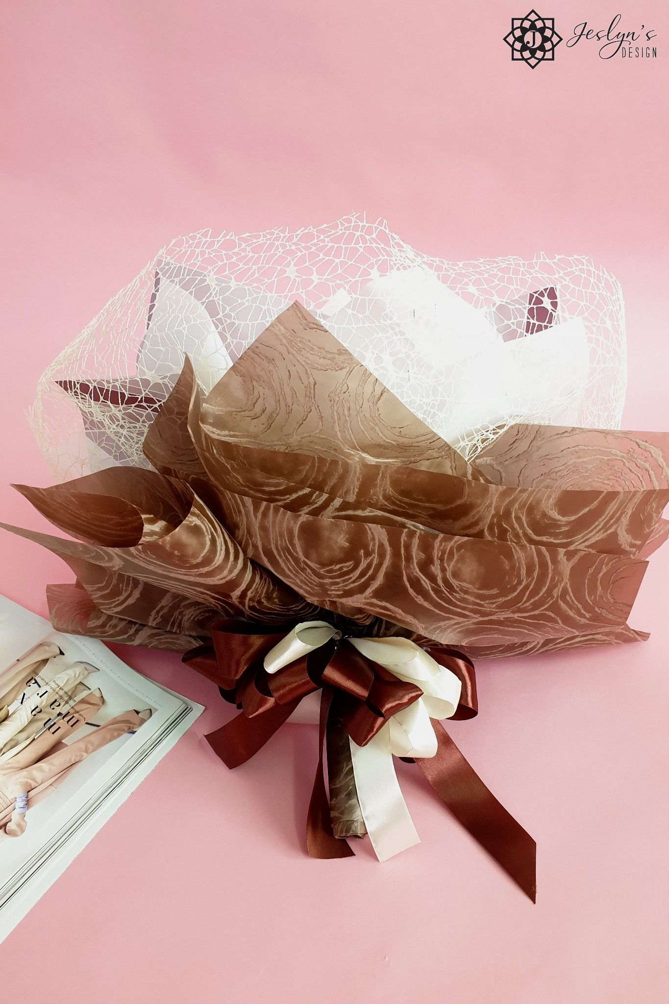 Roses Bouquet F23J