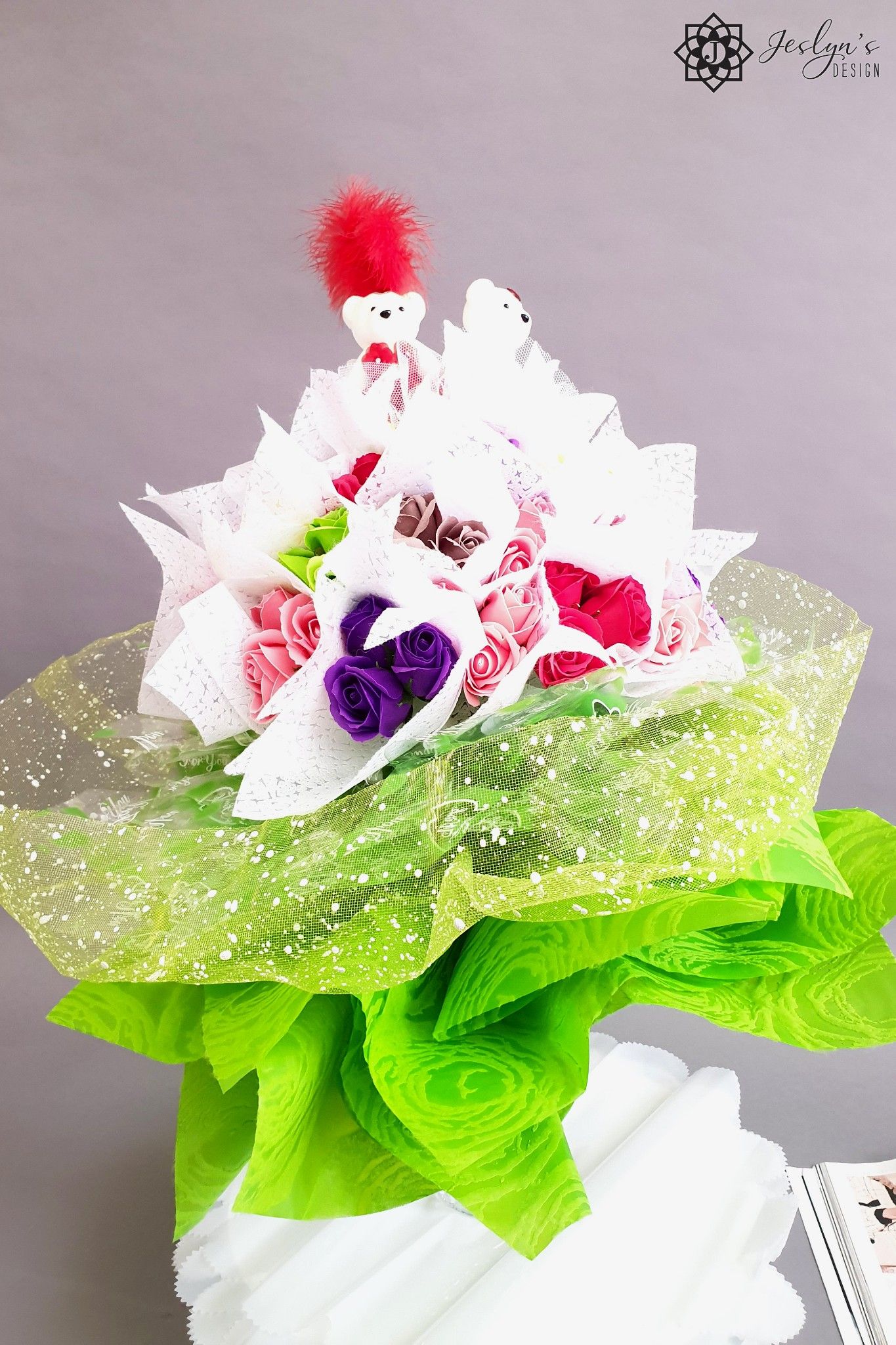 Roses Bouquet F30J