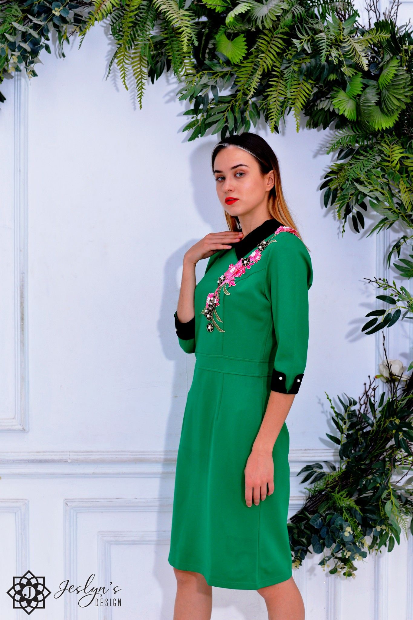 Hellebores green dress D254J