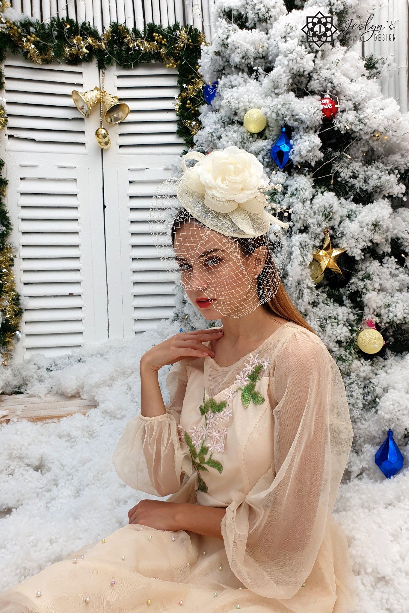 Ivory fascinator hat H08J