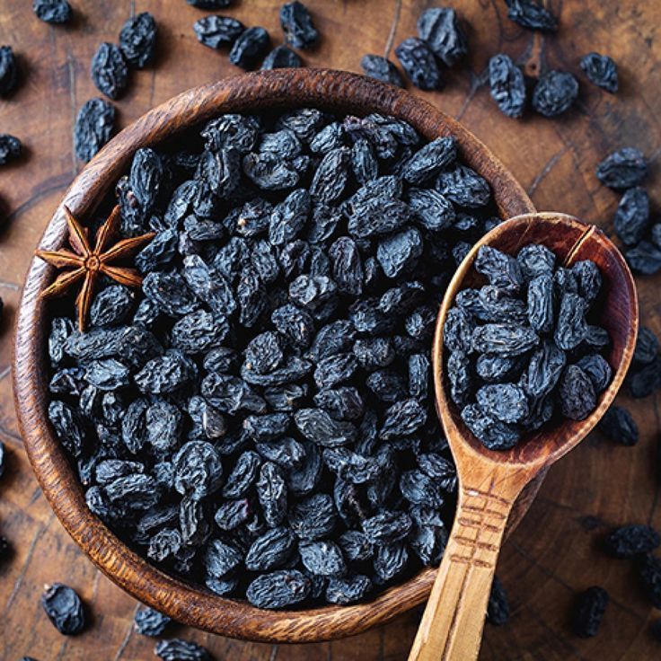 Nho Khô Đen Medium Sỉ Giá 1kg (Thùng 10kg)