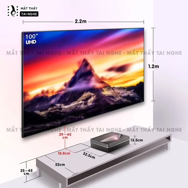 Changhong B8U - Máy chiếu siêu gần thông minh 4K UHD, độ sáng 2300 Ansi Lumens, hệ điều hành Android TV 11, hỗ trợ trình chiếu 3D cực đẹp