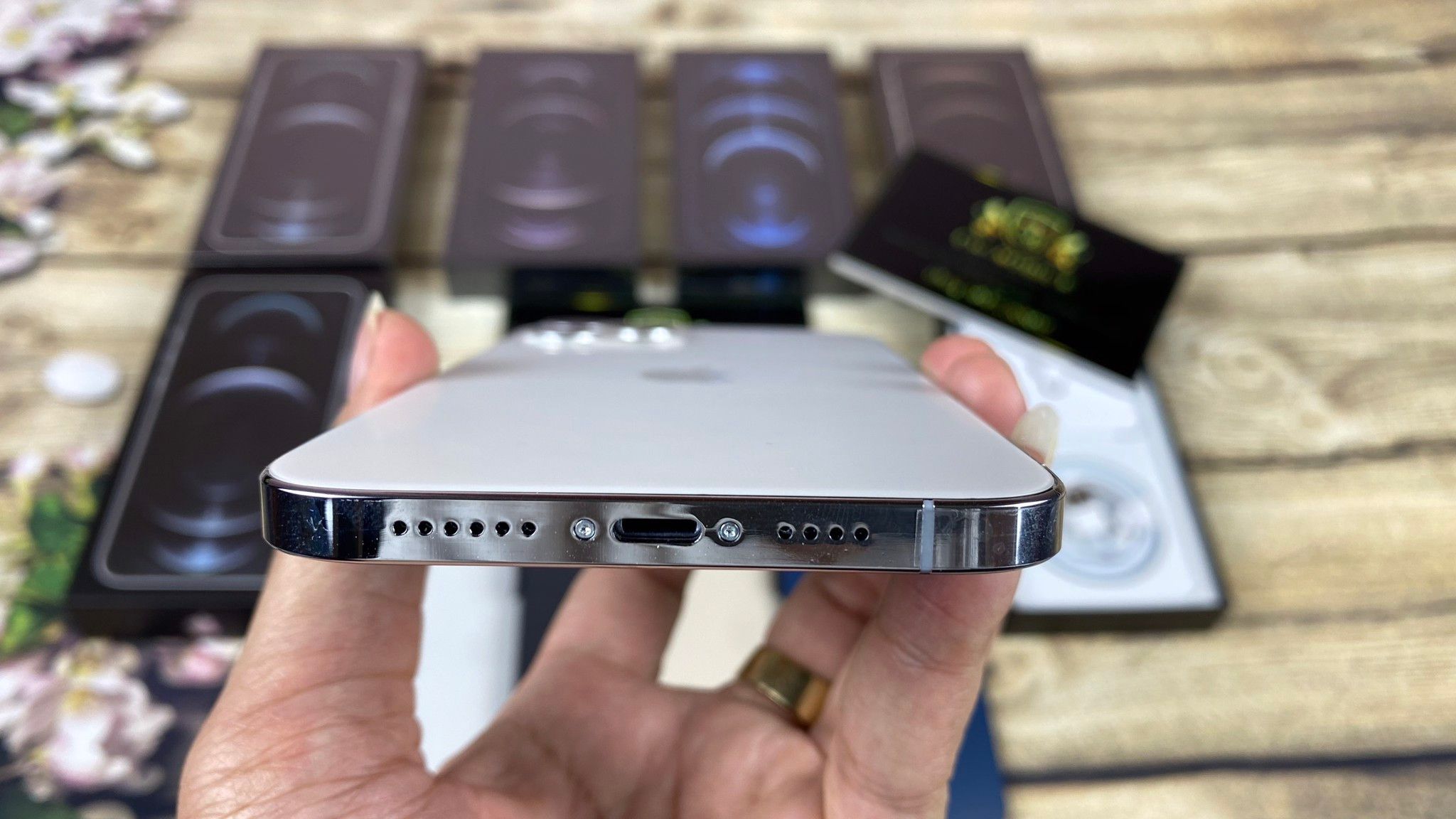 iPhone 12 Pro Max Trắng