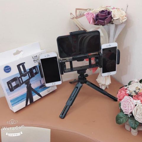 Gậy LiveStream Tripods Live 3 in 1 kèm 3 kẹp điện thoại tiện dụng