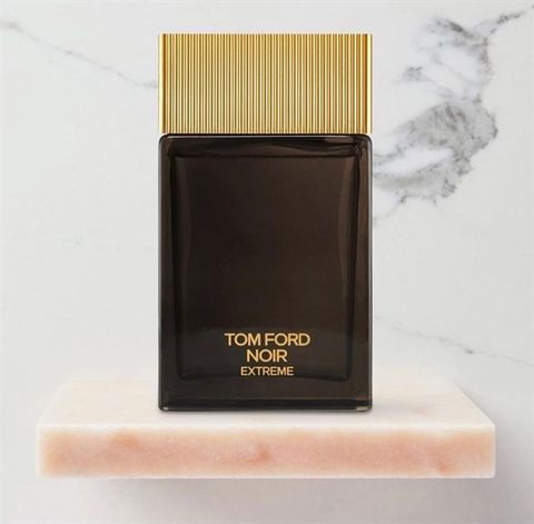 Nước hoa nam Tom Ford Noir Extreme đen vàng