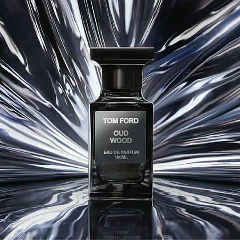 Nước hoa nam Tom Ford Oud Wood đen