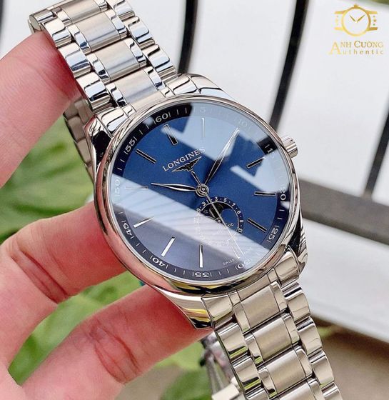 Longines store open heart