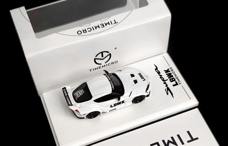 Mô hình xe Toyota Supra LBWK Liberty Walk white tỉ lệ 1:64 Time micro TM641202