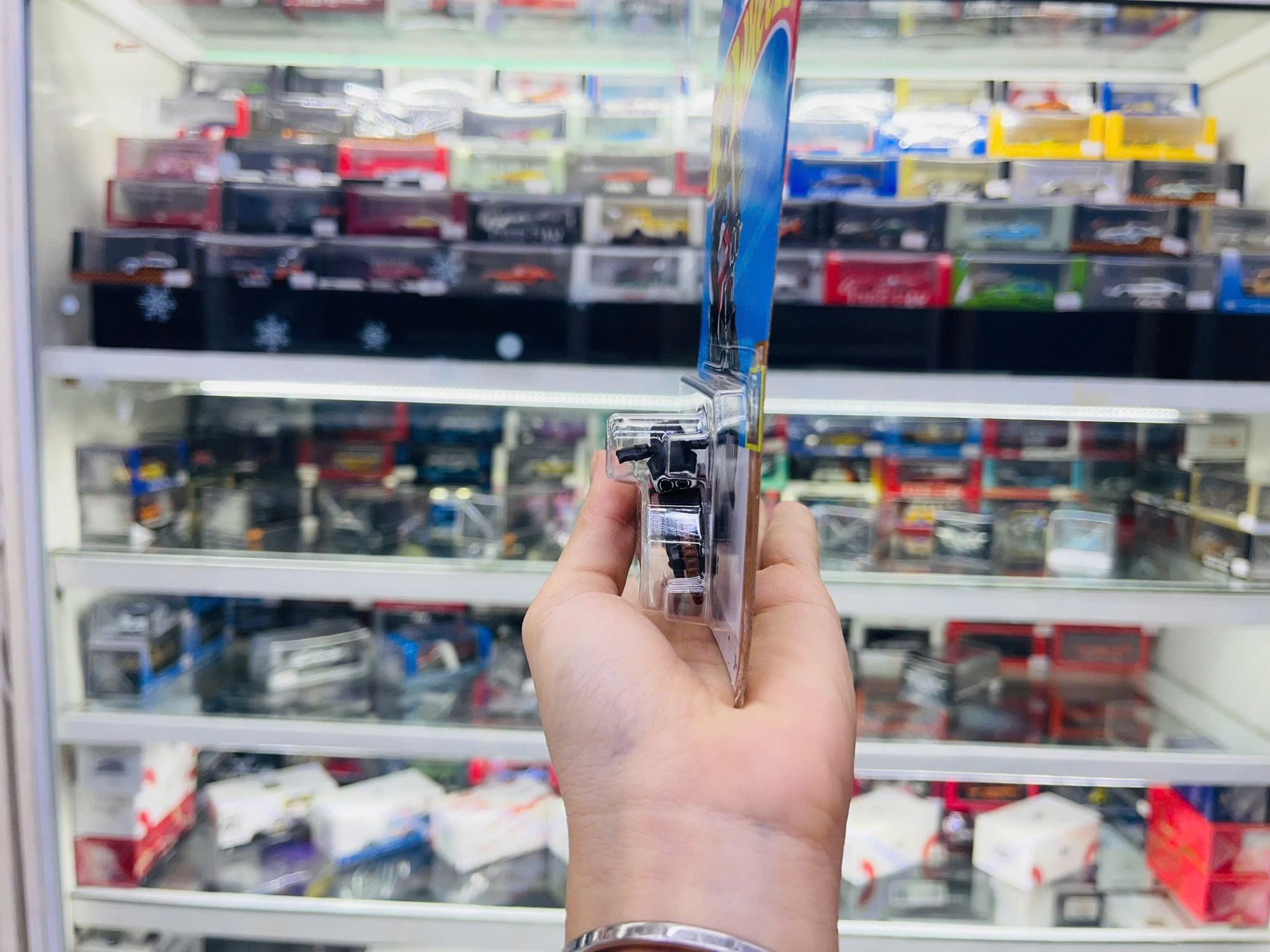 Đồ chơi mô hình xe Hot wheels kim loại có bản quyền chính hãng tỉ lệ 1:64 C4982