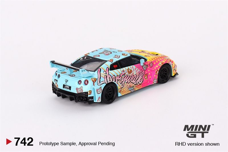 Mô hình xe LB-Silhouette WORKS GT NISSAN 35GT-RR Ver.1 LBWK KUMA bản card tỉ lệ 1:64 MiniGT MGT00742-MJ