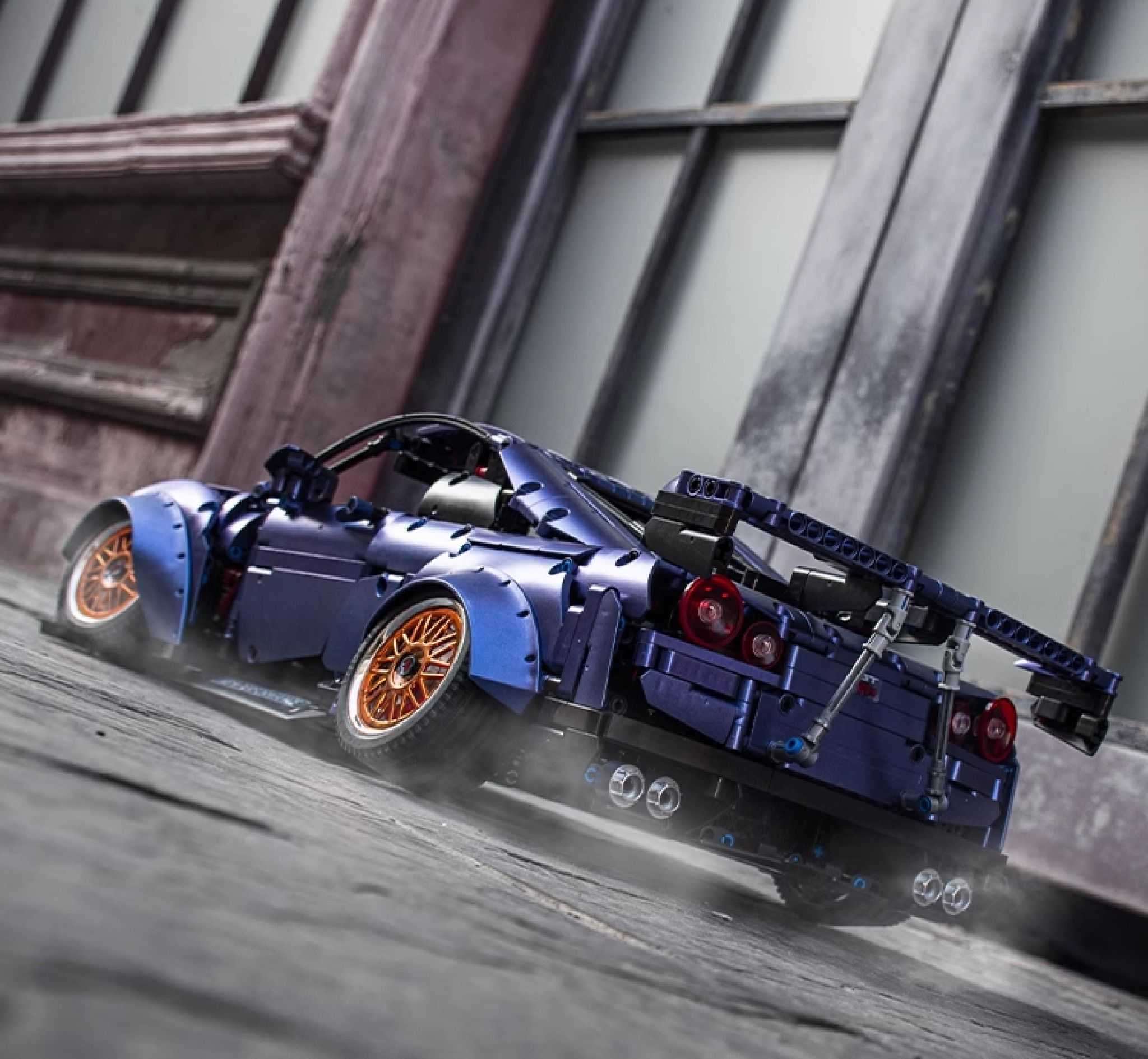 Mô hình xe ô tô lắp ghép Nissan GTR R35 JDM body kit 2382 pcs tỉ lệ 1:10 LG022