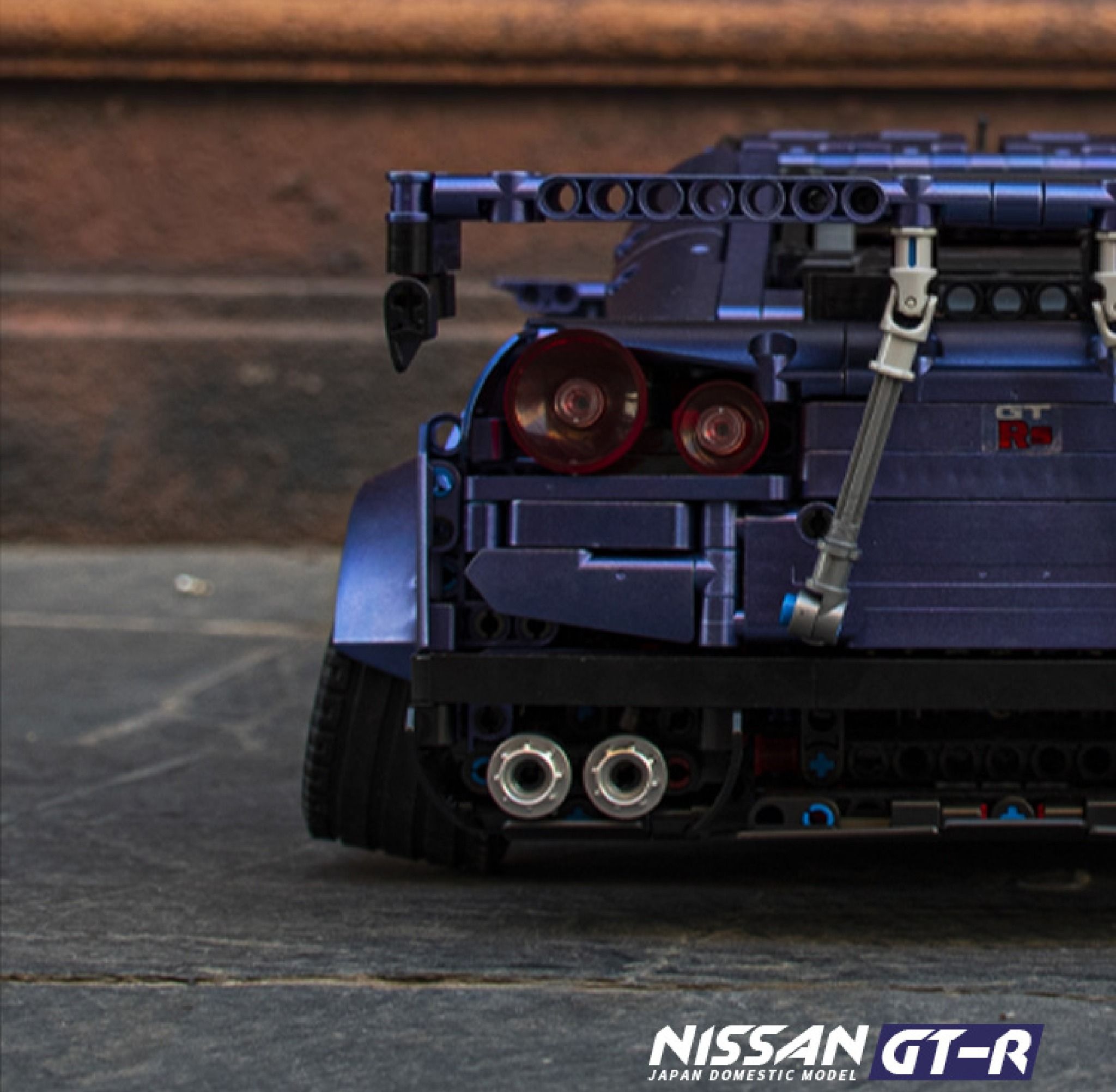 Mô hình xe ô tô lắp ghép Nissan GTR R35 JDM body kit 2382 pcs tỉ lệ 1:10 LG022