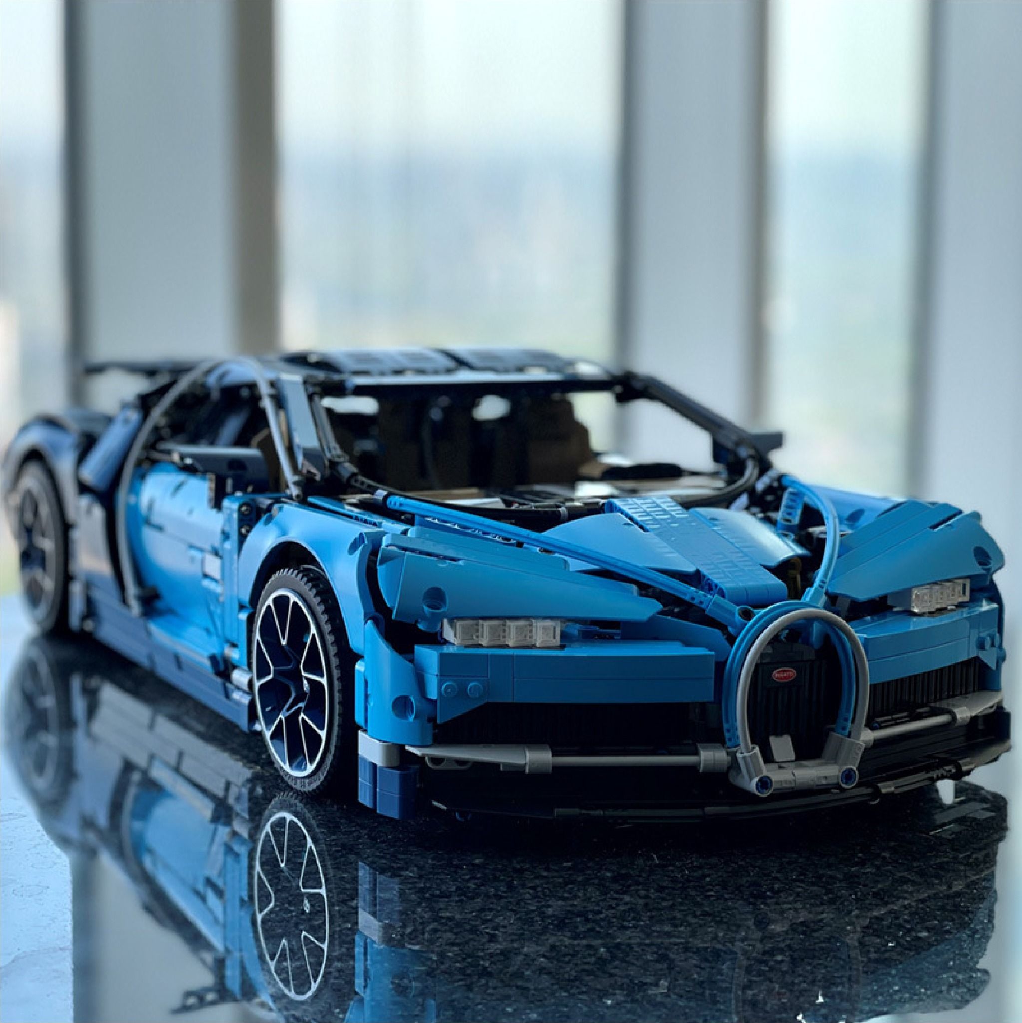  Mô hình xe ô tô lắp ghép Bugatti Chiron 4031 pcs tỉ lệ 1:5 LG015 