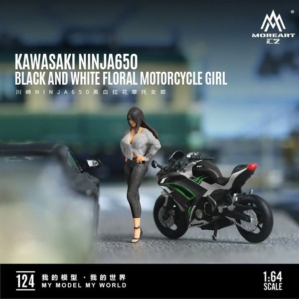 Mô hình nhân vật và mô tô Kawasaki NINJA650 Black and White Floral Motorcycle Girl Simulation Resin Model tỉ lệ 1:64 More Art MO222124