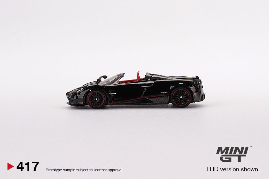 Mô hình xe Pagani Huayra Roadster Black tỉ lệ 1:64 MiniGT