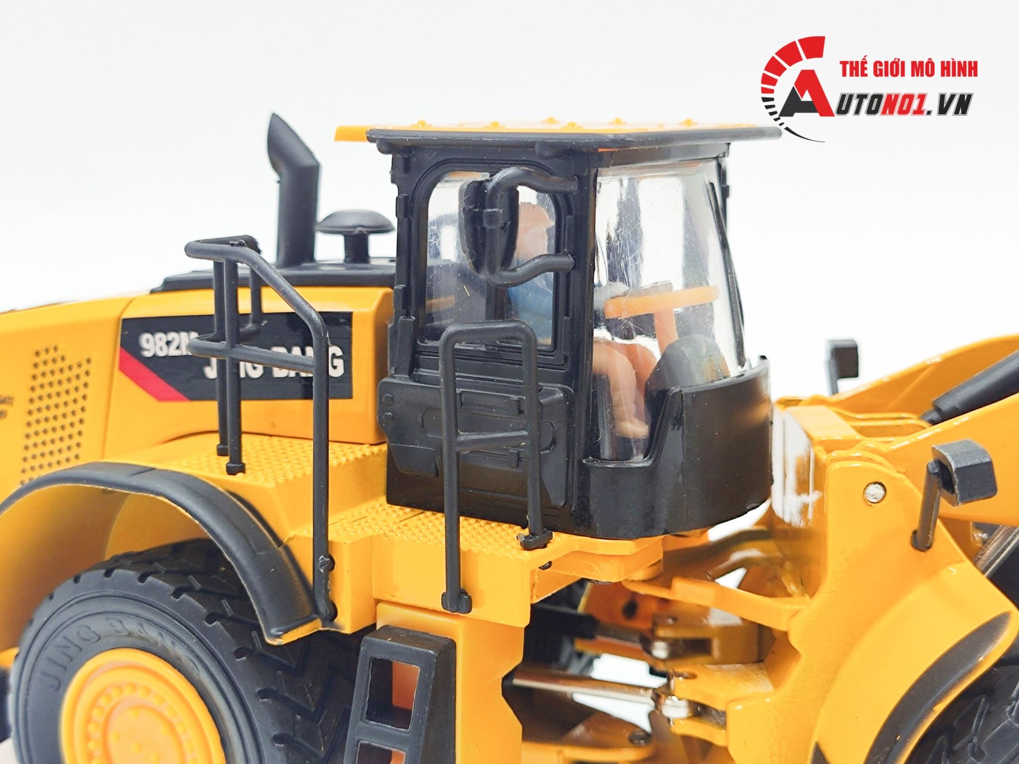 Mô hình xe công trình ủi đất tỉ lệ 1:50 JingBang 8179