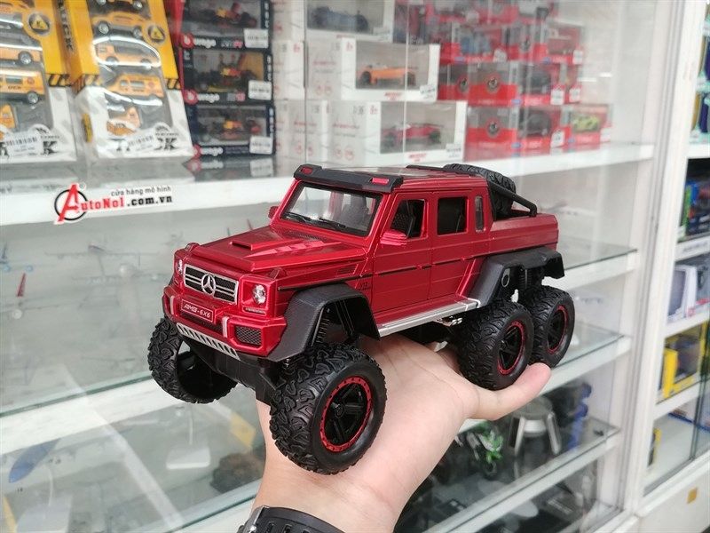 Mô hình xe ô tô Mercedes-Benz G63 V12 Off Road 6x6 full open tỉ lệ 1:22 Chezhi OT376