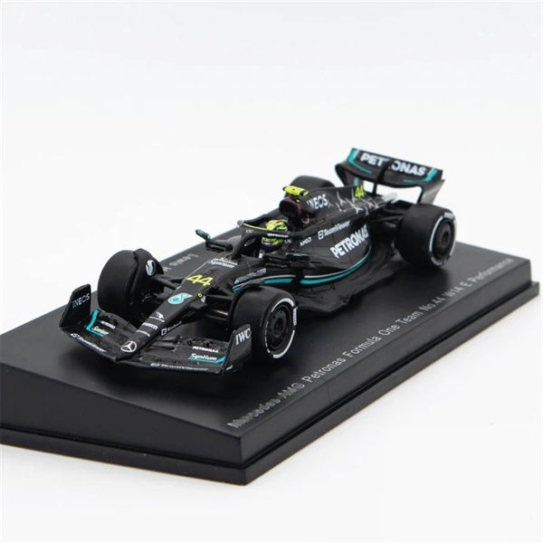 Mô hình xe Mercedes-Benz AMG Petronas F1 W14 E Performance No.44 Petronas Team 2023 Lewis Hamilton tỉ lệ 1:64 Spark Y279