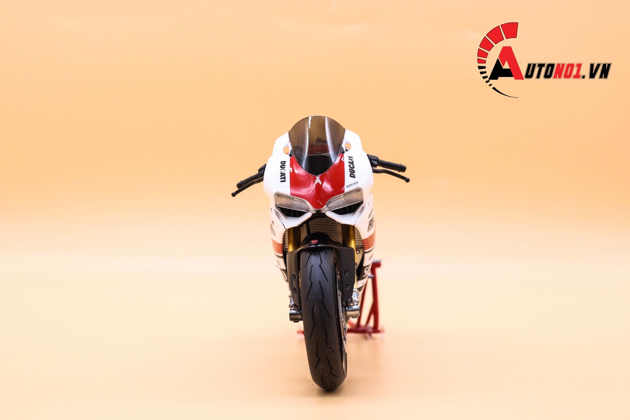 Mô hình xe Ducati 1199 Panigale Custom Metal Options 1:12 Tamiya