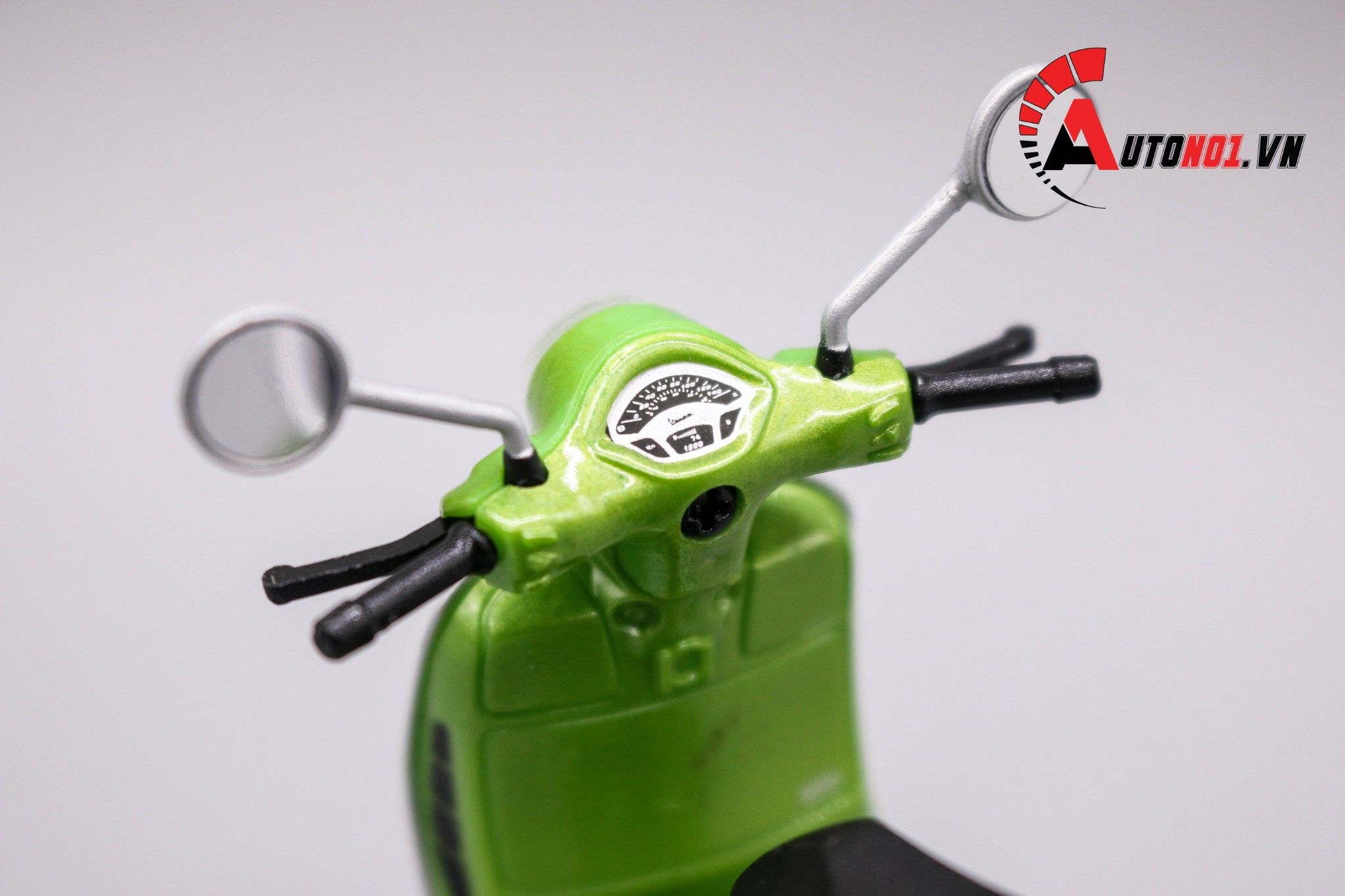 Mô hình xe Vespa gts 125cc 2017 green 1:18 Welly MT078E
