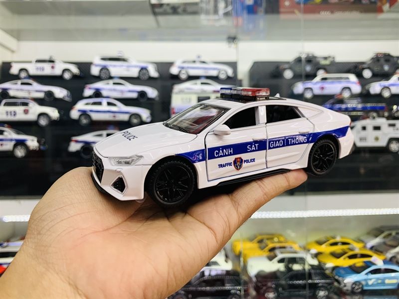 Mô hình xe ô tô độ CSGT Audi RS7 tỉ lệ 1:32 Autono1 Chimei OT541