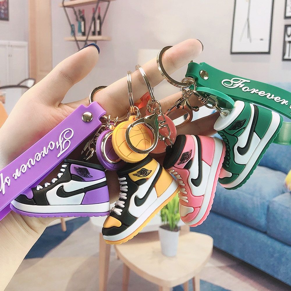 Móc khóa nhựa dẻo - silicon sneaker giầy Nike air jordan 1 MK018